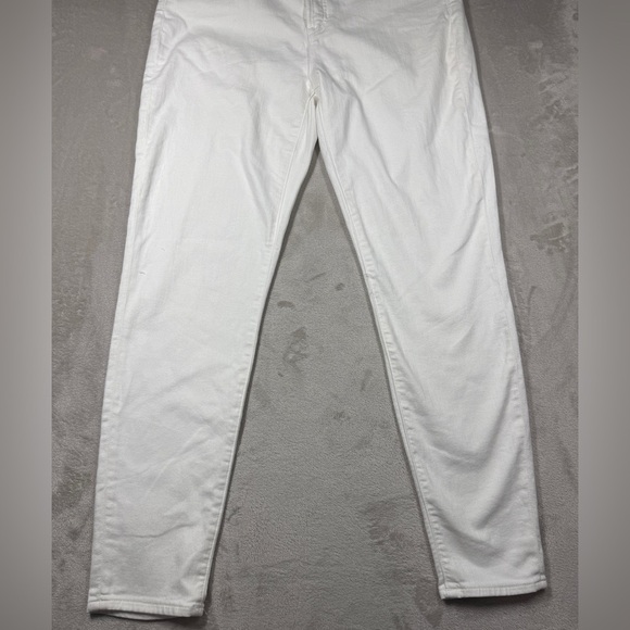NWT J.Crew 9” Mid Rise Toothpick White Zip Fly Cotton Blend Stretch Jeans 32 - Picture 4 of 16